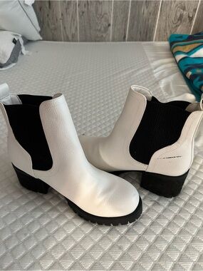 MIA White Ankle Boots with Black Elastic Panels